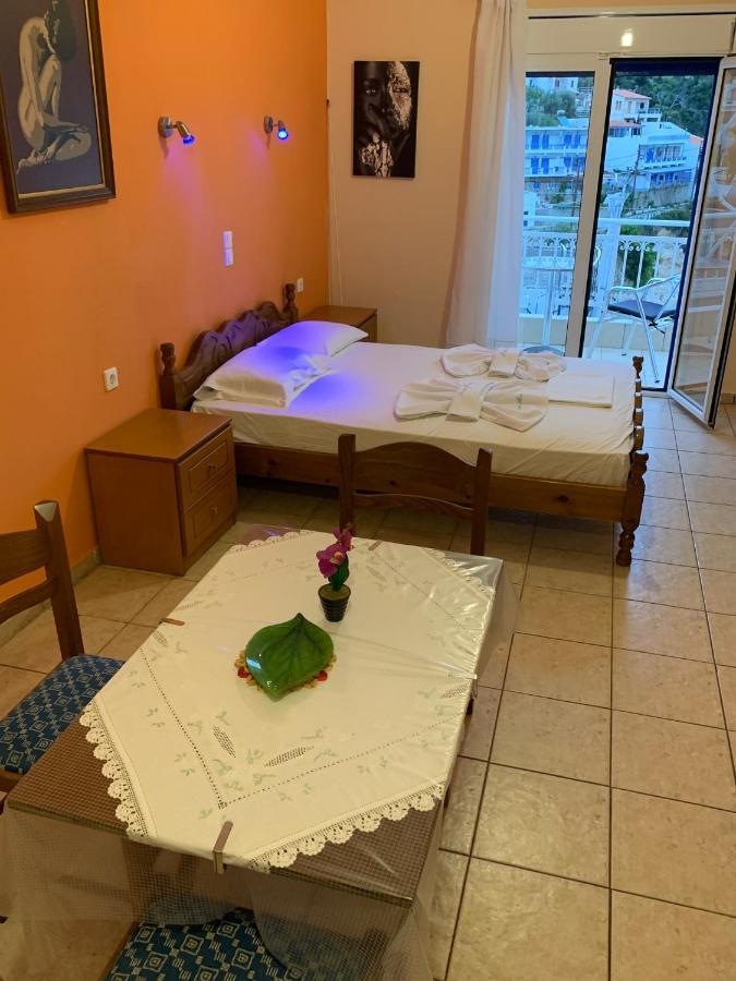 Kostas Rooms Votsi  Exteriör bild