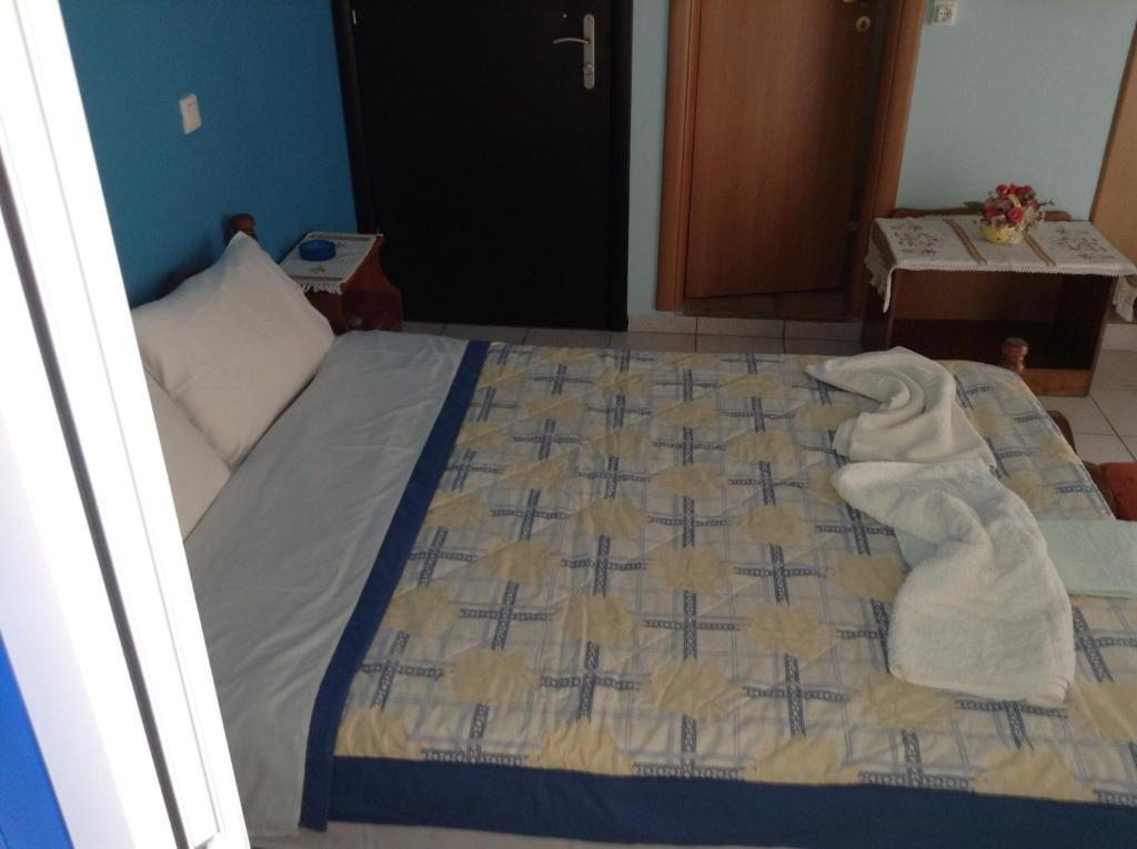 Kostas Rooms Votsi  Rum bild