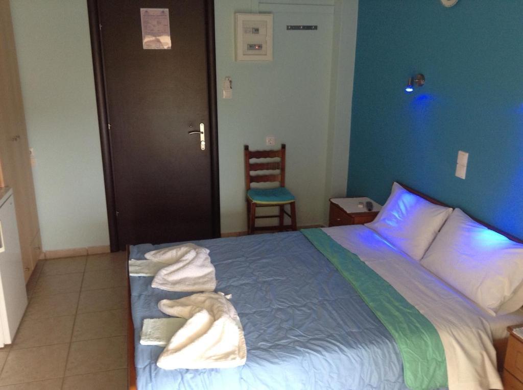 Kostas Rooms Votsi  Rum bild
