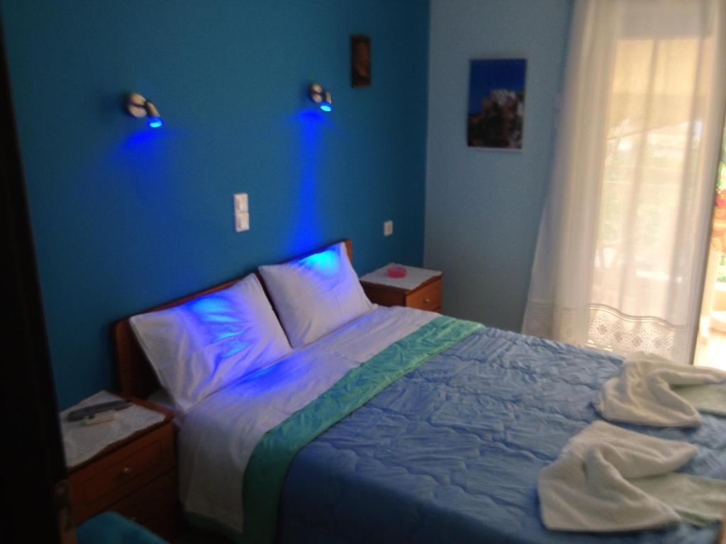 Kostas Rooms Votsi  Rum bild